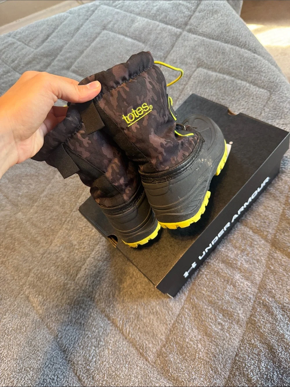 Totes brand Black and Neon Yellow Snow Boots